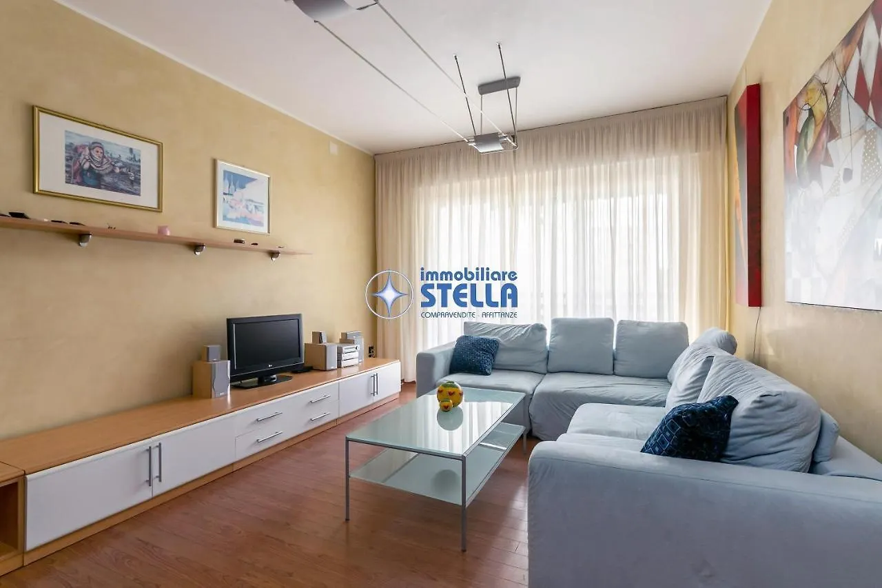 Condominio Adriatico Лидо-ди-Езоло 0*,